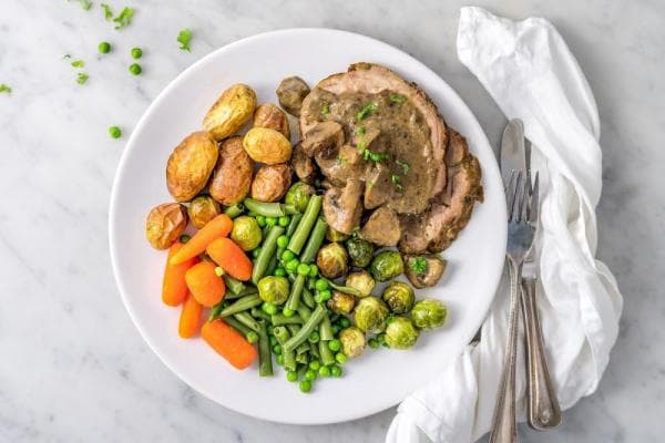 Rolled Pork with Lemon Sauce and Asparagus