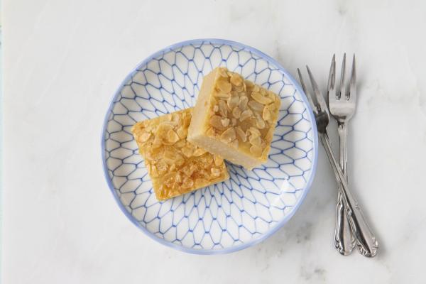 Butter Cake with Lemon