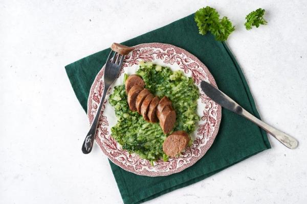 Fresh Sausage with Broccoli Mash