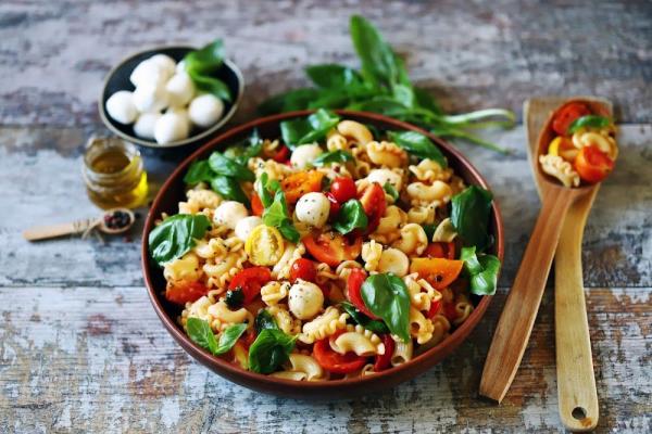 Pasta Pesto Salad