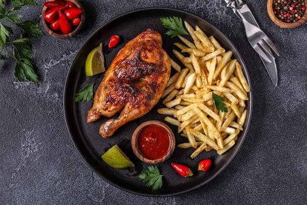 Kip piri piri met salade